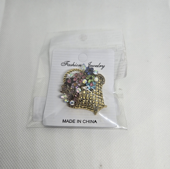 Elegant Gold and Multicolor Brooch - Picture 5 of 5